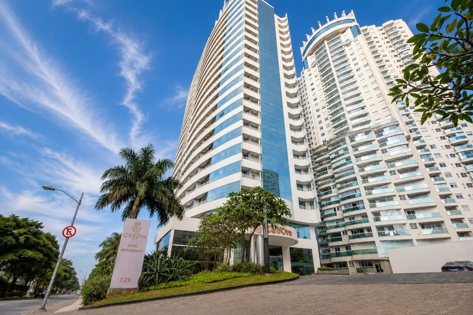 Exterior of Hotel Ca’d’Oro in São Paulo